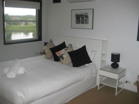 Noosa Entrance Waterfront Resort - Accommodation Mooloolaba 11
