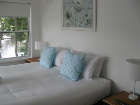 Noosa Entrance Waterfront Resort - Accommodation Mooloolaba 12