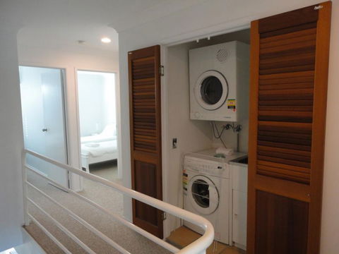 Noosa Entrance Waterfront Resort - Accommodation Mooloolaba 9