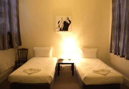 Ambassadors Hotel - Accommodation Mooloolaba 2