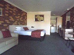 Highway Inn Motel - Accommodation Mooloolaba 4