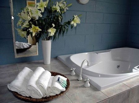 The Bay Motel - Safety Beach - Accommodation Mooloolaba 1