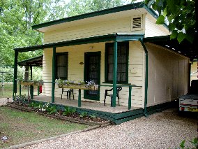 Pioneer Garden Cottages - Accommodation Mooloolaba 0