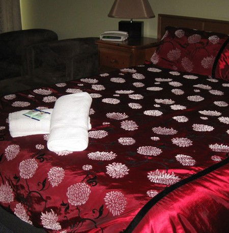 Riverbank Park Motel - Accommodation Mooloolaba 1