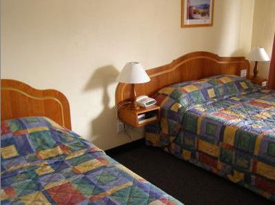 All Seasons Motor Lodge - Accommodation Mooloolaba 1