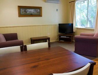 View Hill Holiday Units - Accommodation Mooloolaba 0