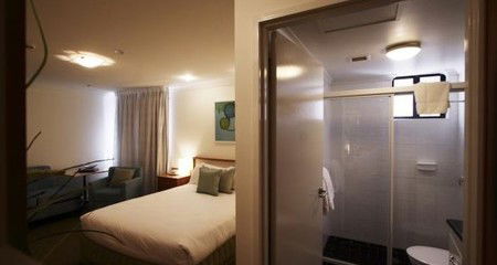 Townhouse Hotel - Accommodation Mooloolaba 2
