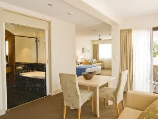 Waves Byron Bay - Accommodation Mooloolaba 4
