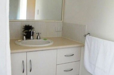 Clarks Beach Apartment - Accommodation Mooloolaba 2