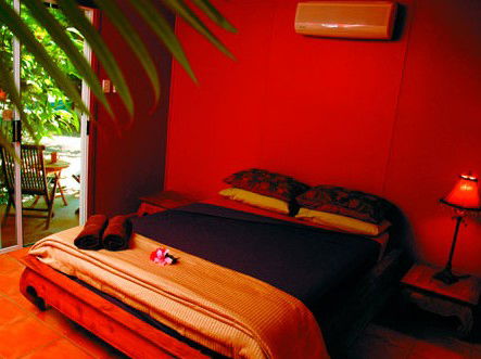 Rum Jungle Bungalows - Accommodation Mooloolaba 2