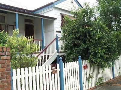 West End QLD Accommodation Mooloolaba