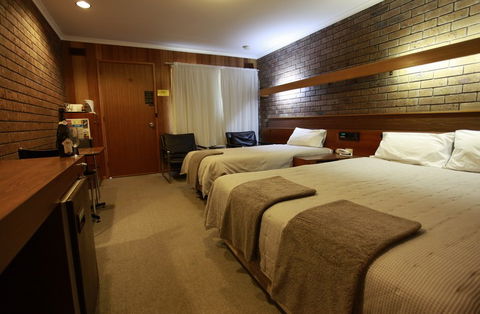 Allara Motor Lodge - Accommodation Mooloolaba 1
