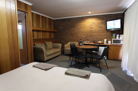 Allara Motor Lodge - Accommodation Mooloolaba 2