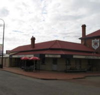 Bedford Arms Hotel - Accommodation Mooloolaba