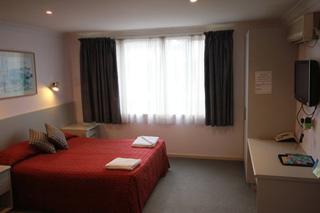 Hume Villa Motor Inn - Accommodation Mooloolaba 1