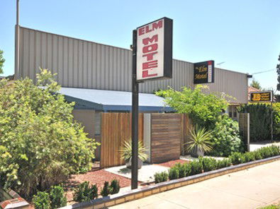 The Elm Motel - Accommodation Mooloolaba 0