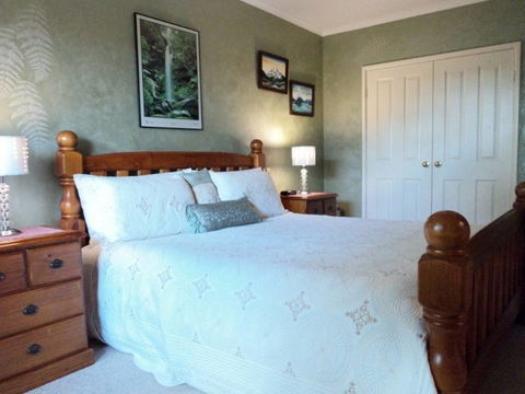 Armadale Cottage B And B - Accommodation Mooloolaba 5