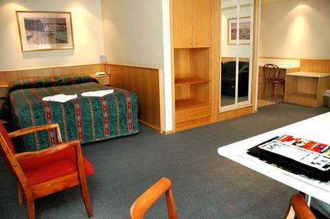 Nirebo Motel - Accommodation Mooloolaba 2