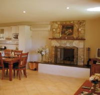 Sherwood Cottages Country Retreat - Accommodation Mooloolaba