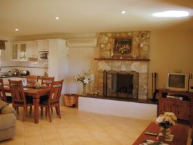 Sherwood Cottages Country Retreat - Accommodation Mooloolaba 0
