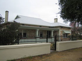 Naracoorte Cottages - MacDonnell House - Accommodation Mooloolaba 0
