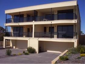 The Lighthouse Accommodation - Accommodation Mooloolaba 0