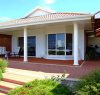 Close Encounters Bed and Breakfast - Accommodation Mooloolaba