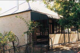 Wild Olive Cottage - Accommodation Mooloolaba 0