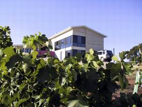 Mt Surmon Wines The Retreat - Accommodation Mooloolaba 0