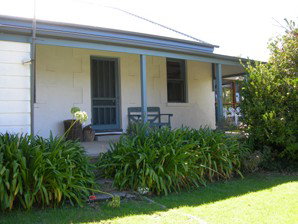 Ruby's Robe Cottage - Accommodation Mooloolaba 4