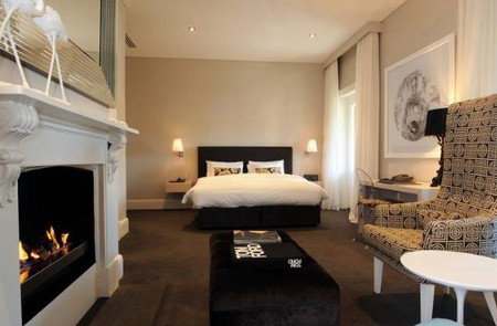 The Stirling Hotel - Accommodation Mooloolaba 1