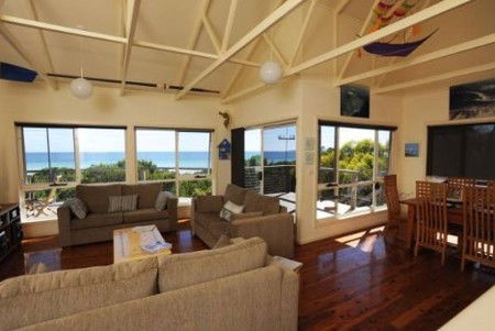 Island Beach Escape - Accommodation Mooloolaba 1