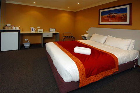 Victoria Hotel - Strathalbyn - Accommodation Mooloolaba 2