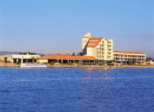 West Lakes SA Accommodation Mooloolaba