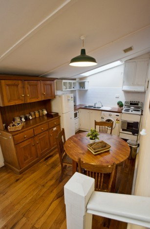 Stirling House - Accommodation Mooloolaba 2