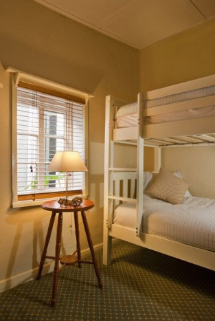 Stirling House - Accommodation Mooloolaba 4