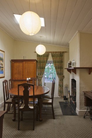 Stirling House - Accommodation Mooloolaba 5