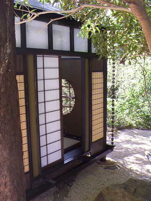Allessandro Maandini's Ryokan - Accommodation Mooloolaba 2
