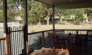 Lazy Days B&B Cottage - Accommodation Mooloolaba 2