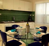 The Charles Robbins - Accommodation Mooloolaba