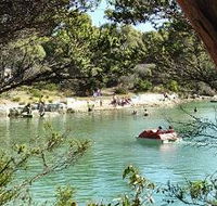 Crayfish Creek Van and Cabin Park and Spa House - Accommodation Mooloolaba