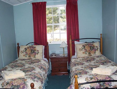 Hurlfield Farm Cottage - Accommodation Mooloolaba 3