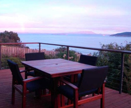 Larus Waterfront Cottage - Accommodation Mooloolaba 2