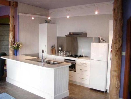 Larus Waterfront Cottage - Accommodation Mooloolaba 4