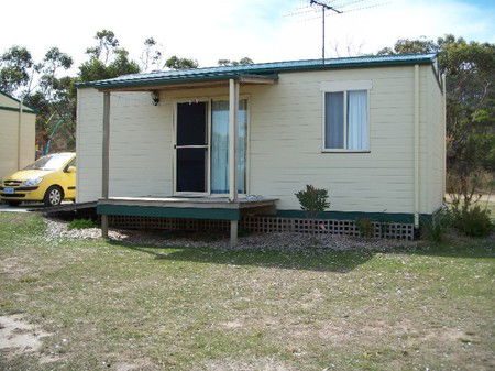 Sunset Beach Cabins - Accommodation Mooloolaba 2