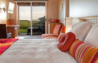 Old Cable Station Colonial Retreat - Accommodation Mooloolaba 3