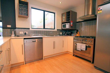 Oakley Place Townhouse - Tasmanian Short Stays - Accommodation Mooloolaba 3