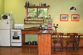 Crater Lakes Rainforest Cottages - Accommodation Mooloolaba 7