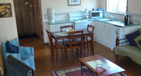 Avoca Cottages - Accommodation Mooloolaba 2