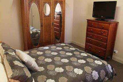 April Apartments Ballarat - Accommodation Mooloolaba 0